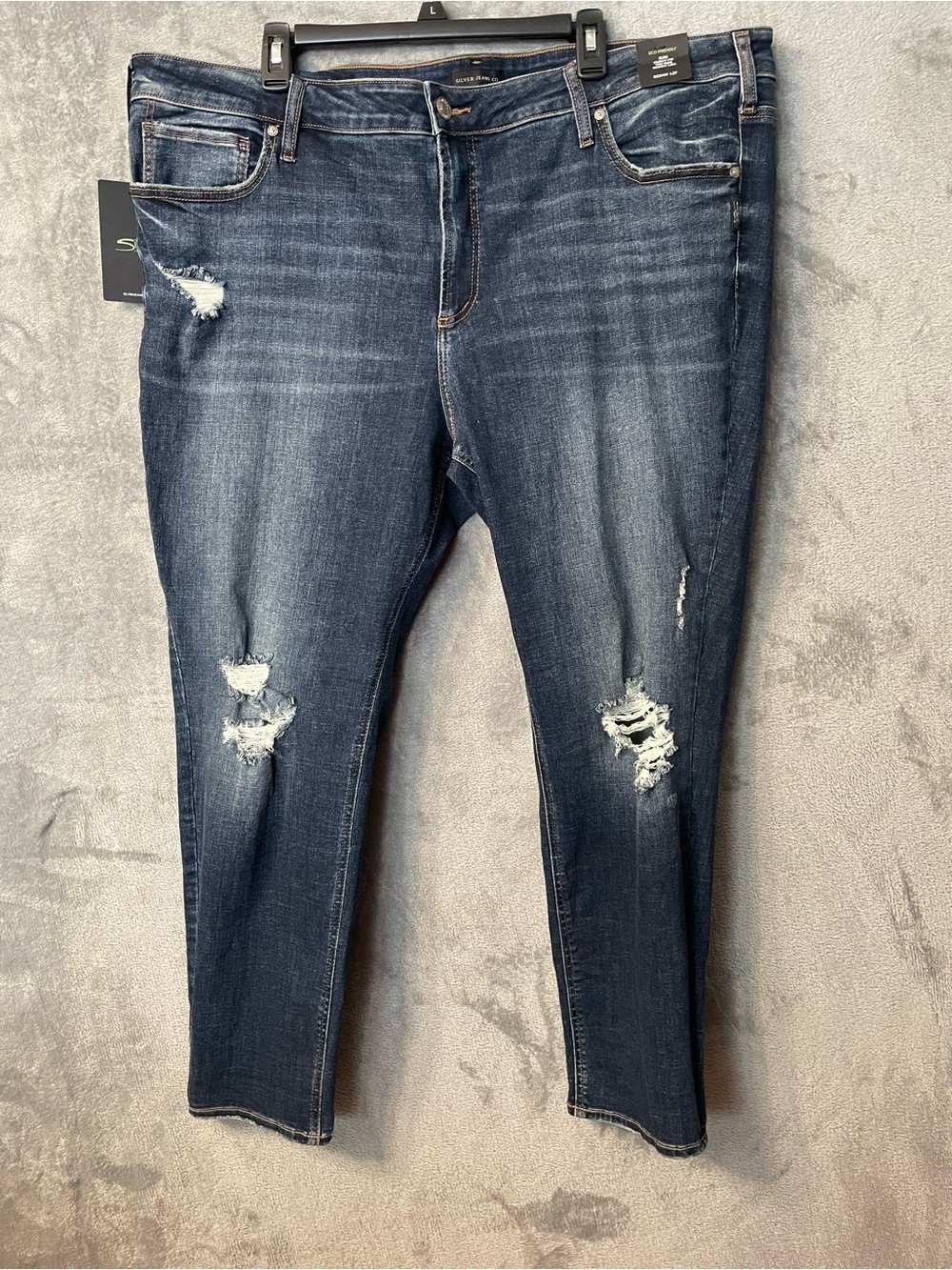 Women’s Silver Suki Skinny  Distressed Indigo 24W Jeans